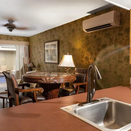 Lotus Suite In A Boutique Resort, 1Bedroom Sleeps 4 Kihei Exterior photo